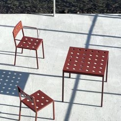 Hay Balcony Square Dining Table 10 Hay Balcony Square Dining Table -vitra shop Balcony Chair iron red Balcony Armchair iron red Balcony Table iron red 05