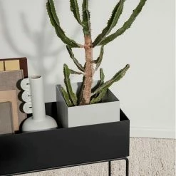vitra shop -vitra shop Ferm Living Plant Box Pot Light grey lifestyle
