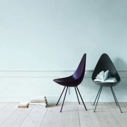 Fritz Hansen Drop Chair Plastic Shell -vitra shop Fritz Hansen Drop Chair Lifestyle2