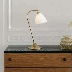 Gubi 62 Dresser – 6 Drawers -vitra shop Gubi 62 Series 6 drawers lifestyle2