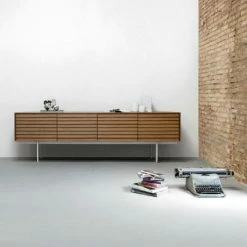Punt Sussex 8 Sideboard 4 Doors 5 Punt Sussex 8 Sideboard 4 Doors -vitra shop Punt Sussex 4 Doors Lifestyle