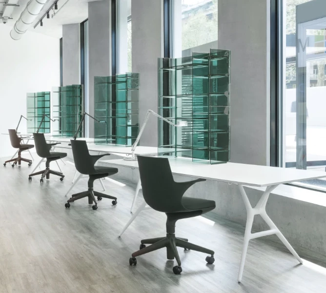 Kartell Spoon Table 4 Kartell Spoon Table - Image 2