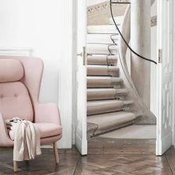 Fritz Hansen RO Lounge Chair Wooden Legs -vitra shop Untitled 61 1