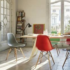 Vitra EM Dining Table Solid Oak Top -vitra shop Vitra EM Table Lifestyle2