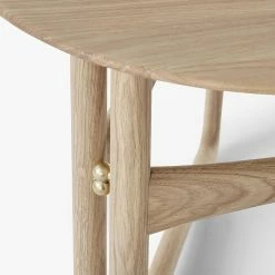 &Tradition Drop Leaf Lounge Table HM5 -vitra shop andTradition HM5 Drop Leaf Lounge Table Oak Close Up