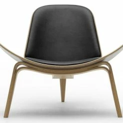 Carl Hansen CH07 Shell Chair Oiled Oak -vitra shop carl hansen ch07 shell chair oiled oak black leather
