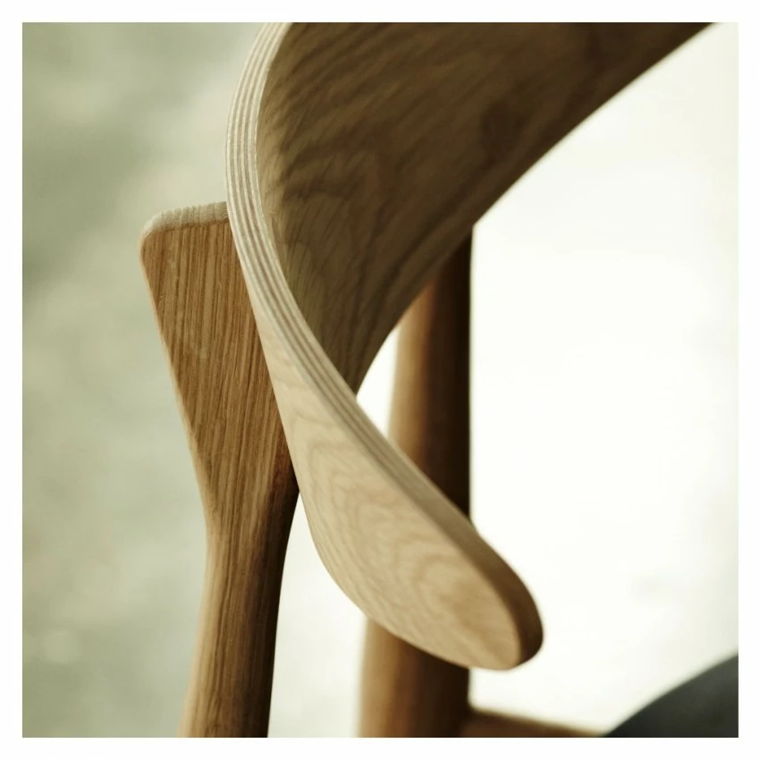 Carl Hansen CH33 Dining Chair 4 Carl Hansen CH33 Dining Chair - Image 2