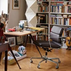 Vitra Eames EA 217 Soft Pad Chair -vitra shop ea 217 lifestyle