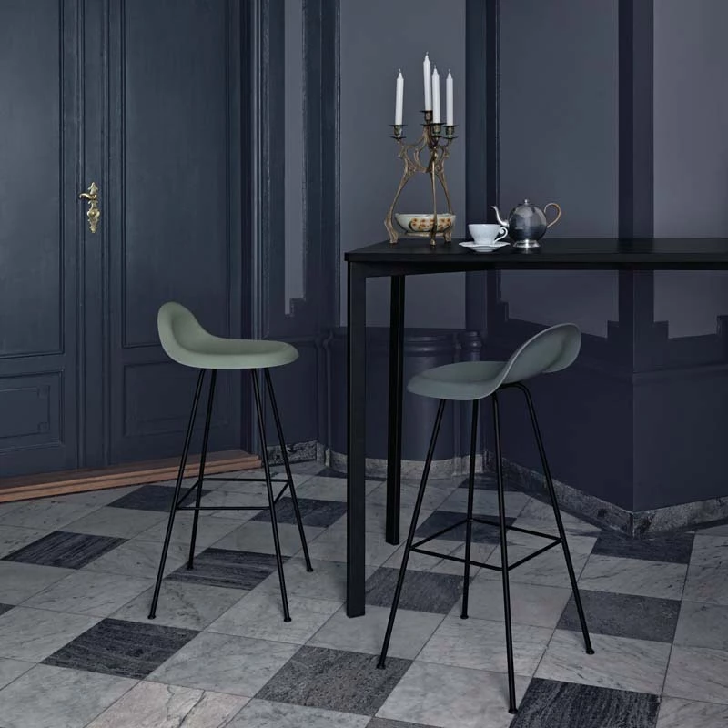 Gubi 3D Counter Stool With Centre Base - Image 2