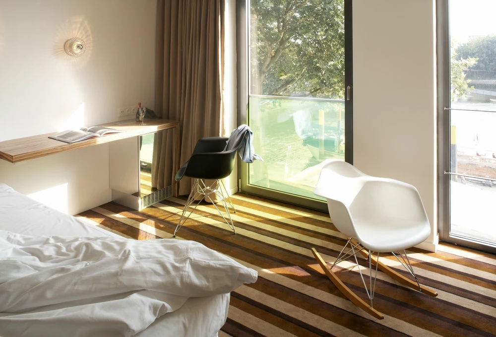 Vitra Eames Rocker Armchair (RAR) 4 Vitra Eames Rocker Armchair (RAR) - Image 2