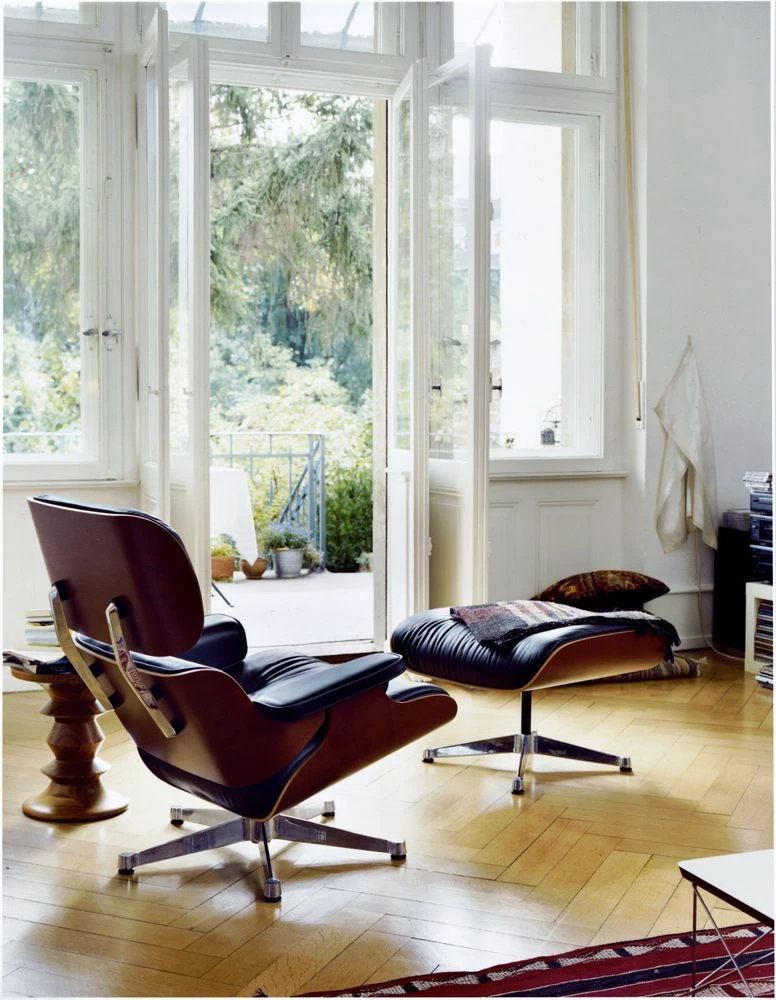 Vitra Eames Lounge Ottoman 5 Vitra Eames Lounge Ottoman - Image 3